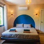 Nomadas Bed & Breakfast