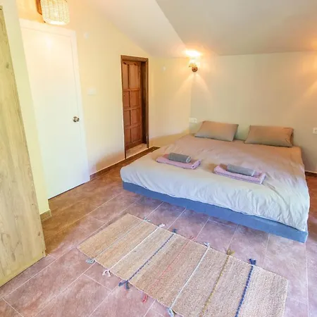 Nomadas Bed and Breakfast