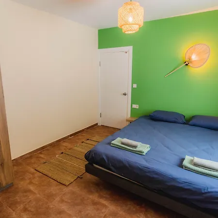 Nomadas Bed & Breakfast *