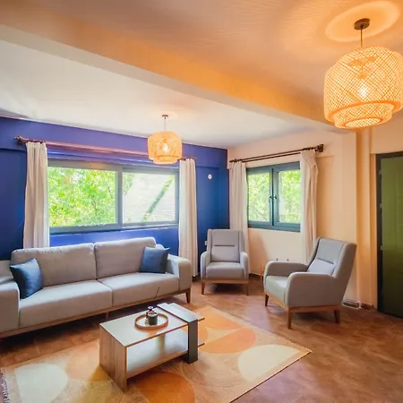 Nomadas Frühstückspension *